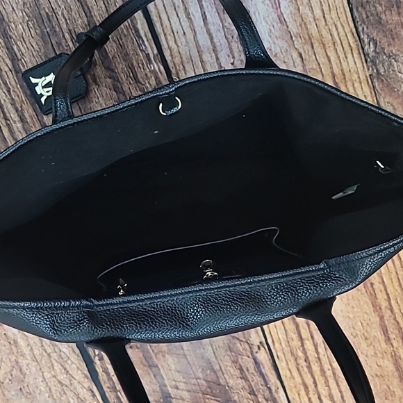 Steve Madden Tote Bag - Picture 11 of 15